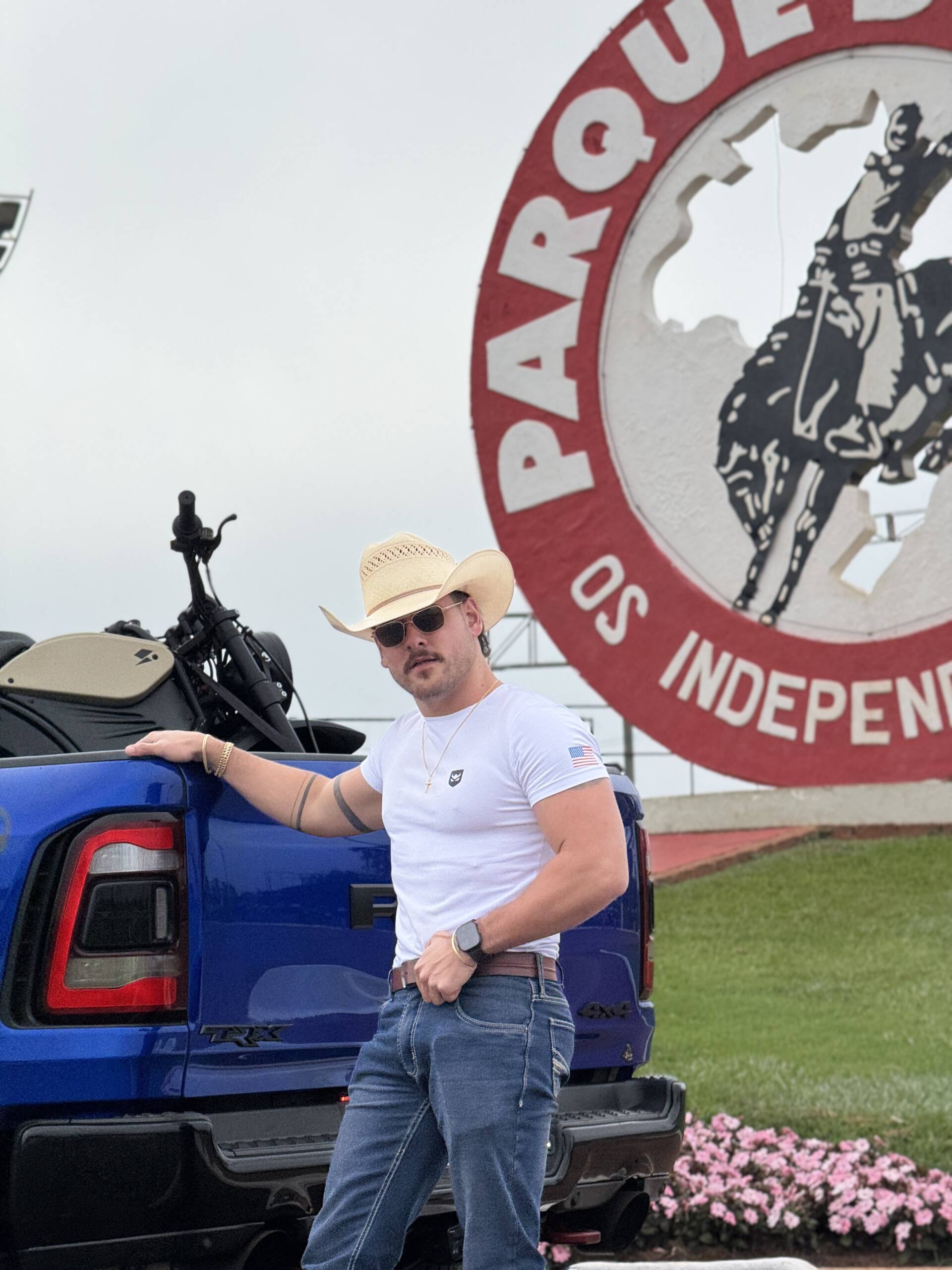 Camiseta Básica Westew em Algodão Cotton – Branca